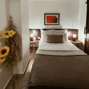 Studio 27 Backpackers - 2