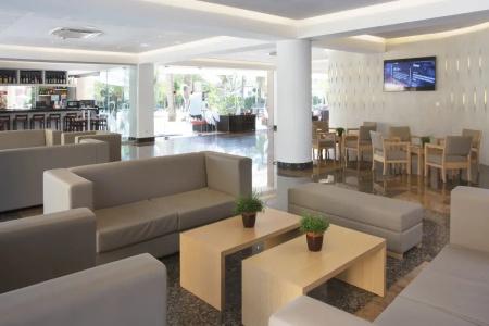HM Ayron Park – Adults Only - 25