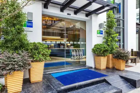 Holiday Inn Express BANGKOK SUKHUMVIT 11 by IHG - 29