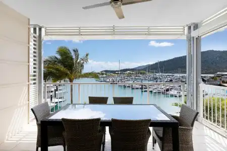 The Boathouse Apartments - 43