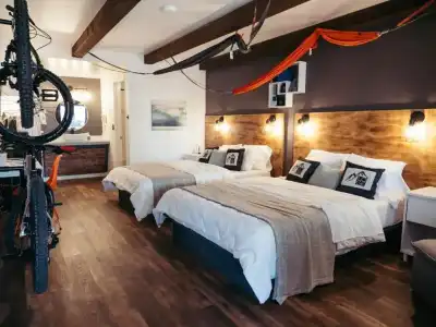 LOGE Bend - 2
