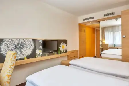 Moxy Zurich - 34