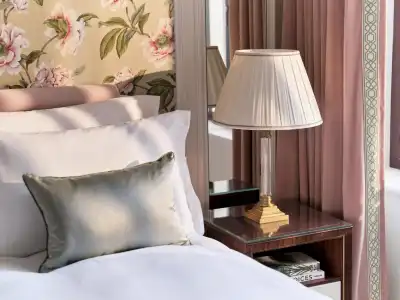 The Dorchester - 14