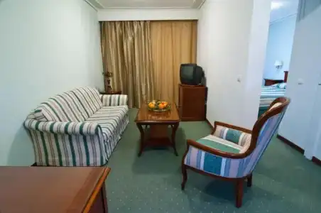 Oasis Apartments - 30