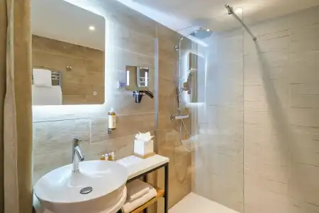 Mercure Avignon TGV et Spa - 7