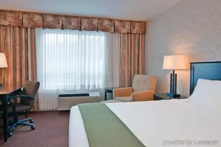 Holiday Inn Express Kamloops by IHG - 3