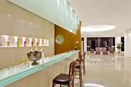 Eden Roc Resort - 19