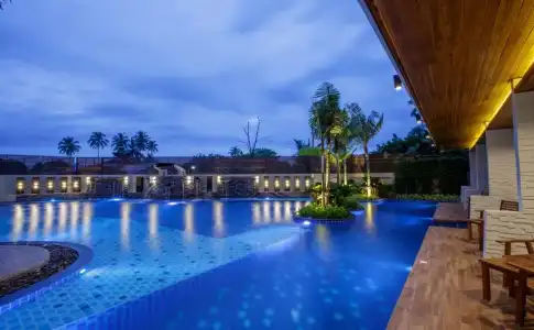 Aqua Resort Phuket - Near Beach and Chalong Pier - 12
