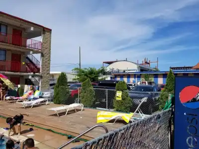 Cloud 9 Inn - 7