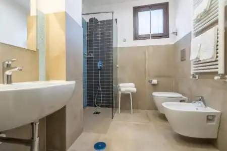 Palace - 73