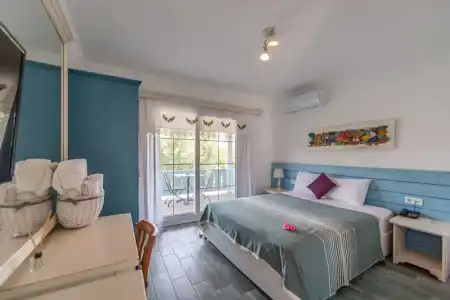 Kefi Beach and Suites - 111