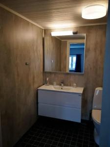 Henningsvær Guesthouse - 31