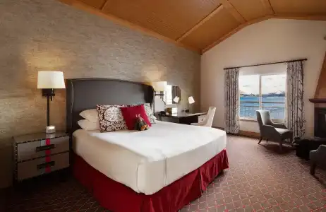 The Edgewater - 140