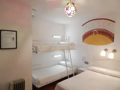 Hostal Arias - 2