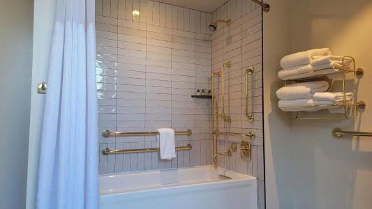 Clayton and Members Club - 8