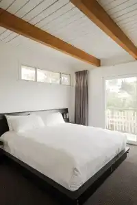 Hollywood Hills - 39