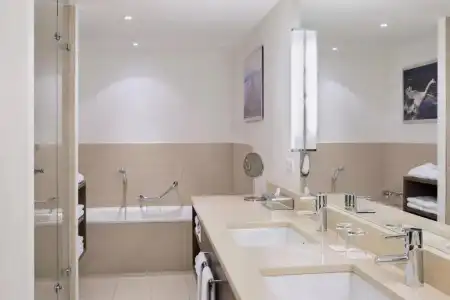 Courtyard by Marriott Munich City East - 10