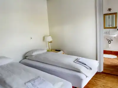 Downtown Guesthouse - 2