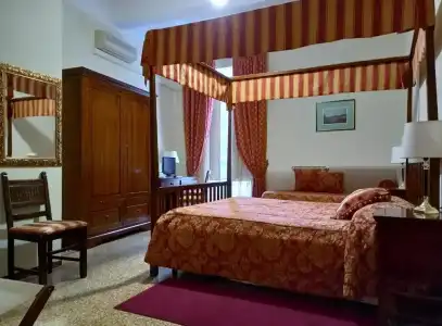 Tourist House - 35