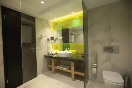 Zeus Wyndham Grand Athens - 9