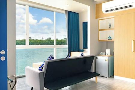 Phuket Boat Quay Panwa Beach - 168
