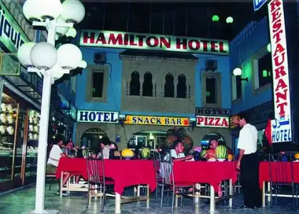 Hamilton - 16