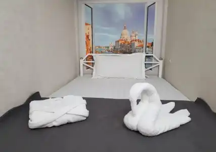 L.E.S. - 2