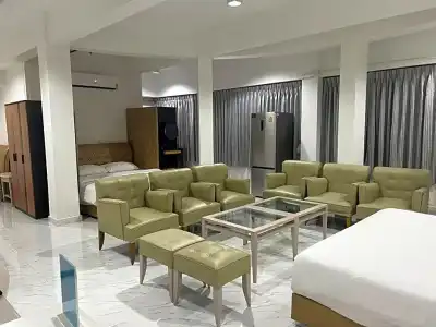 Mall Suites - 203