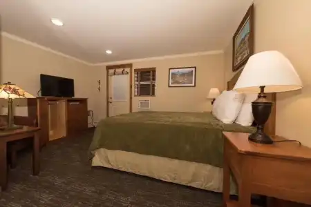 The Maxwell Inn - 14