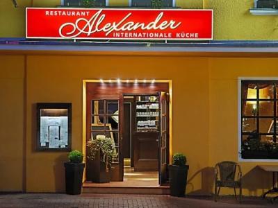 Alexander - 18