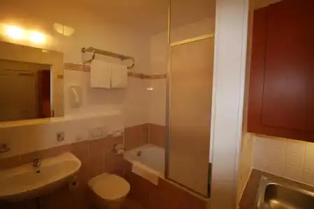 SUITE 900m ZUR OPER - 90