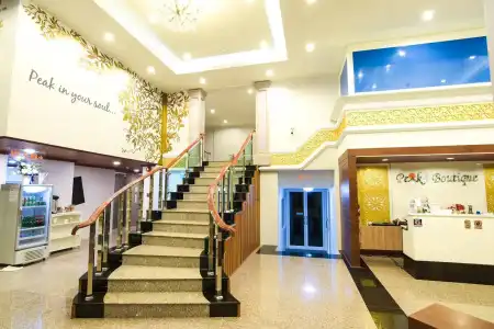 Peak Boutique City - 13