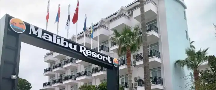 Malibu Resort - 0
