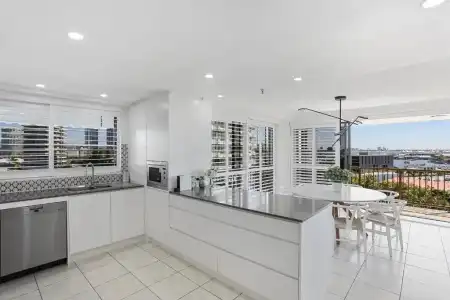 De Ville Apartments - 240