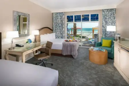 The Shores Resort & Spa - 29