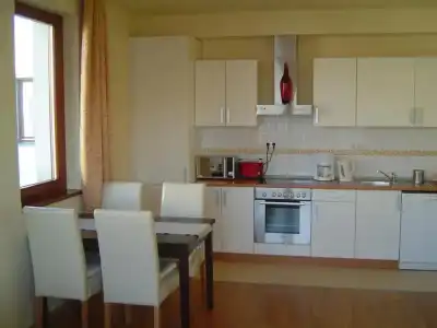 Trendy Deluxe Apartments - 38