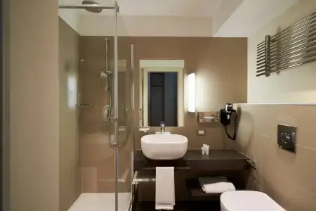 Unahotels Bologna Fiera - 17