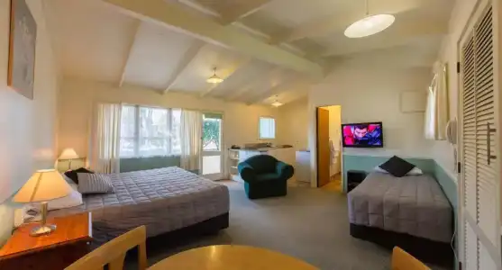 18th Avenue Thermal Motel - 52