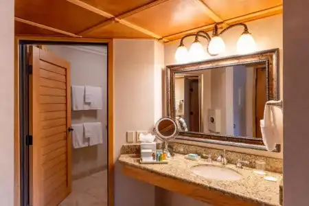 Pacific Terrace - 42
