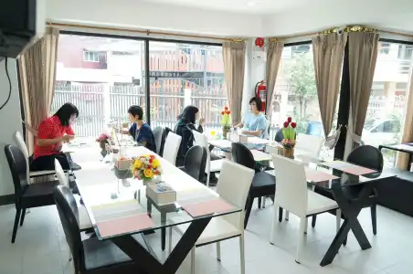 Ma Non Nont & Apartment - 18