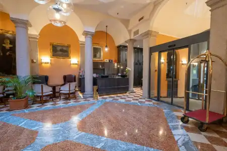 Regina - 1