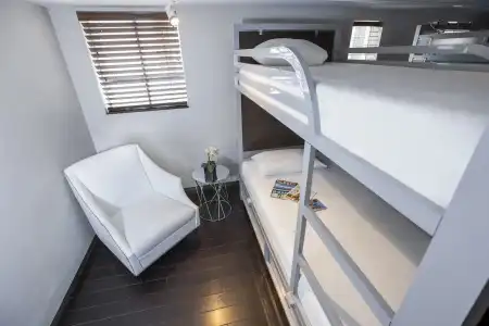 Posh South Beach Hostel - 1
