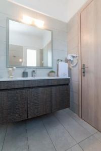 Mamfredas Luxury Resort - 84