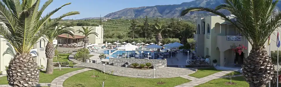 Vardis Olive Garden - 13