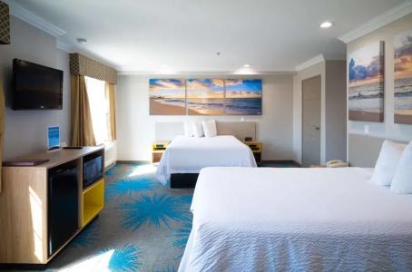 Days Inn by Wyndham Santa Monica - 52