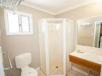 The Cosmopolitan Motel and Serviced Apartments - 36