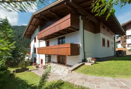 Apartments Lores - 10