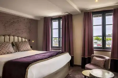 Best Western Le Cheval Blanc - Vieux Port - 212