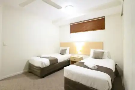 Caloundra Central Apartment - 5