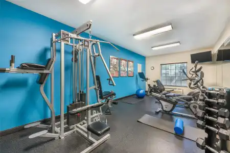 Best Western Plus Eastgate Inn & Suites - 23